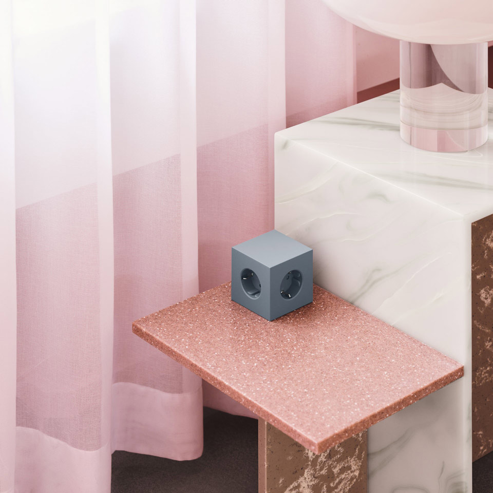 Mehrfachsteckdose in shark blue / Avolt Square 1 – Bild 6