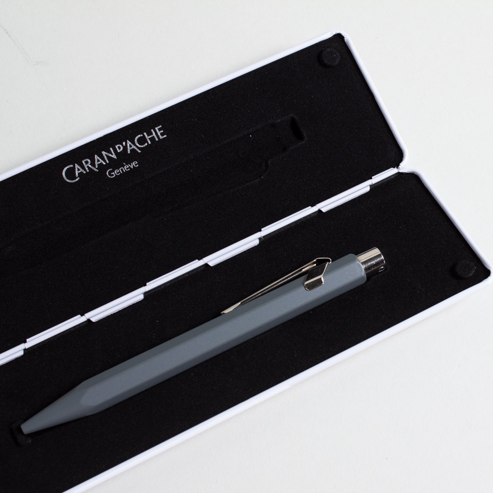 Caran d’Ache Rollerball 849 mit Etui – Bild 9