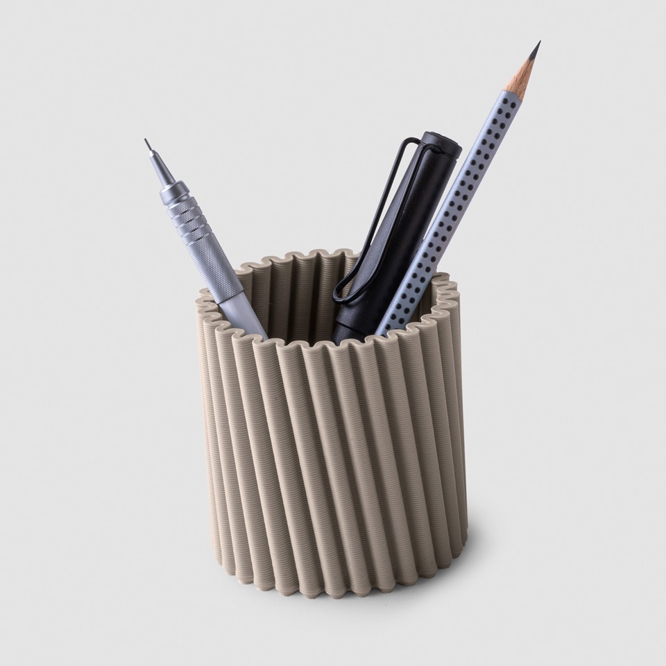 Stiftbecher Tilted Pot – Bild 2